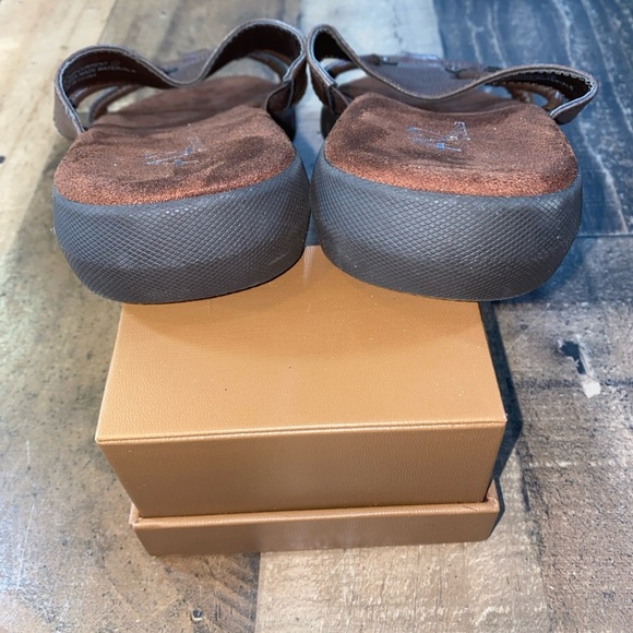 A2 by Aerosoles Brown sandals Women’s Size 9 Slip On, Faux Distressed Leather - Picture 15 of 15